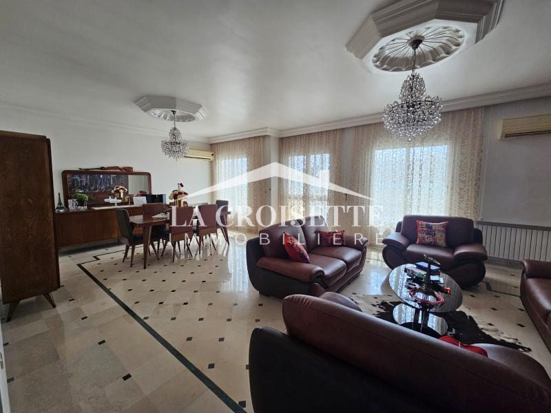 Étage de villa meublé S+3 avec terrasse à La Soukra